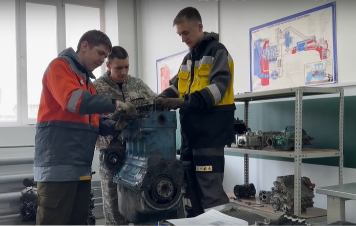 Программа "О хлебе насущном": федеральный проект "Кадры в АПК"