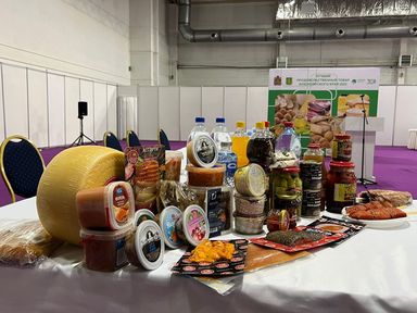 В Красноярском крае на дегустационном конкурсе оценили более 280 образцов региональных продуктов