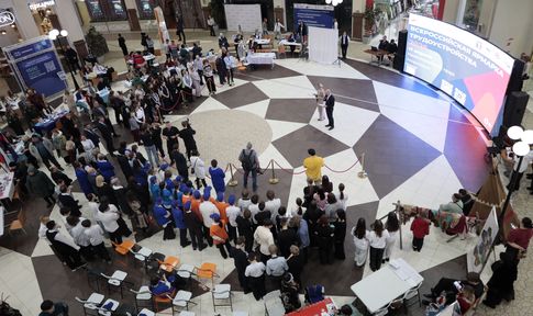 В региональном этапе Всероссийской ярмарки трудоустройства приняли участие 5,5 тысячи жителей края